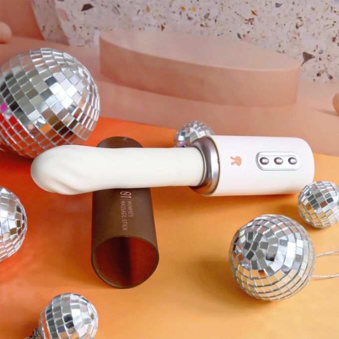 Rory App-Controlled Thrusting & Warming Vibrating Dildo